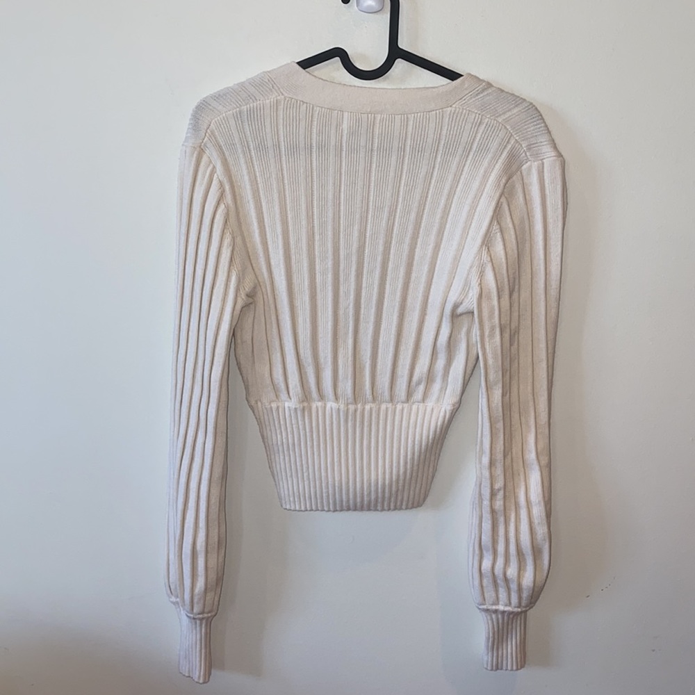 Aritzia x Wilfred Deep Plunge  Cream Ribbed V-Neck Button Cardigan - Picture 10 of 12